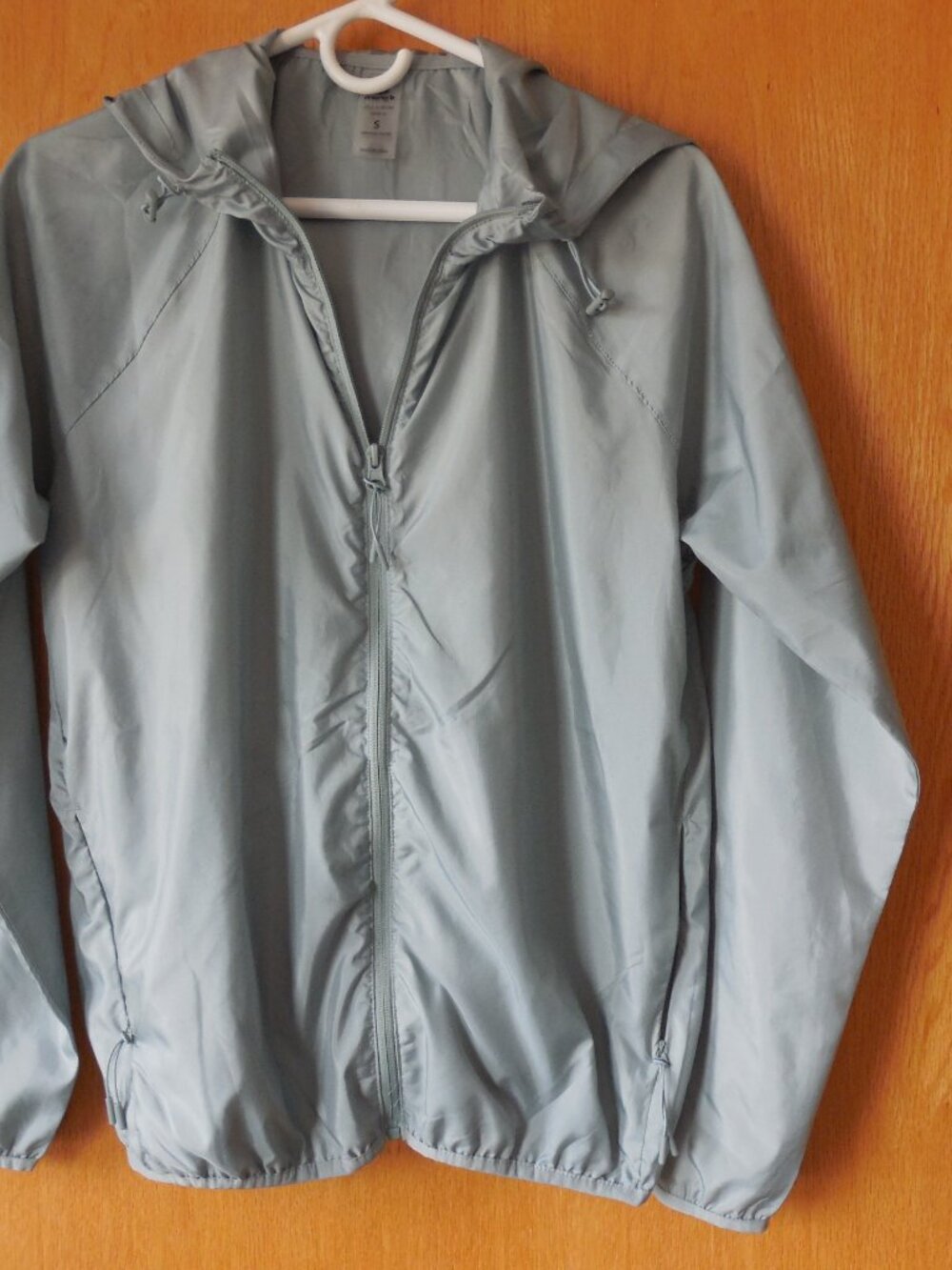 Mono B Wind Breaker / Rain Jacket Size Small